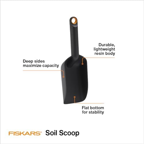 Fiskars Soil Scoop for Potting & Transplanting, 1.5 Cup Capacity - Image 2