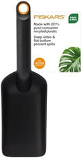 Fiskars Soil Scoop for Potting & Transplanting, 1.5 Cup Capacity by Unknown