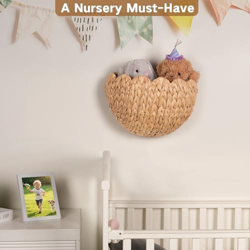 iEGrow Wicker Wall Basket, Scalloped Wall Basket Natural Water Hyacinth - Image 4