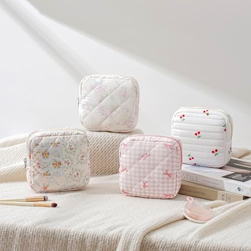 RSRSLEII Mini Quilted Makeup Pouch - Image 6