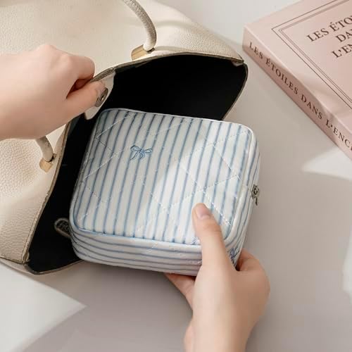 RSRSLEII Mini Quilted Striped Makeup Pouch - Image 3