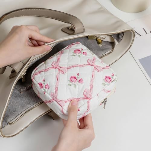 RSRSLEII Small Quilted Cosmetic Pouch - Image 5