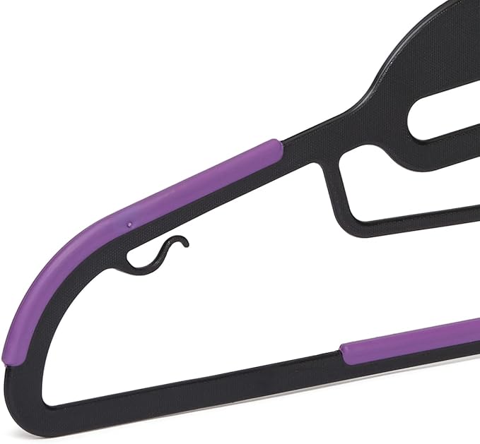 Amazon Basics Space Saving Non-Slip Rubber Coated Plastic Hangers - Image 4
