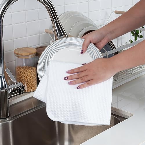 POLYTE 340 GSM Microfiber Waffle Kitchen Dish Tea Towel, 16x28 in, 12 Pack - Image 3