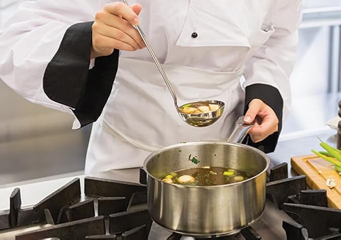 Winco Heavy-Duty Stainless Steel Sauce Pan with Cover, 3.5 Quart