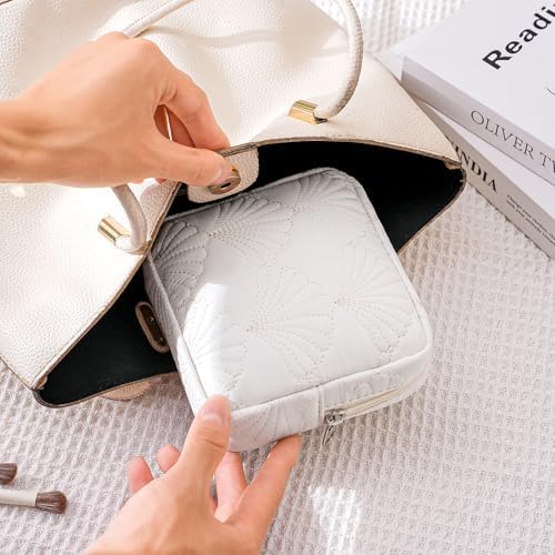 RSRSLEII Mini Quilted Makeup Pouch - Image 2
