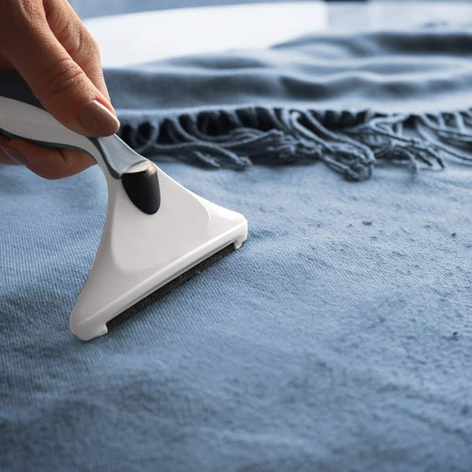 Battery-Free Fabric Shaver & Lint Brush | Ultimate Fuzz Remover Sweater Comb | - Image 4