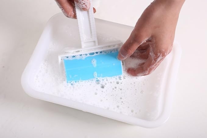 Reusable Lint Roller, Removes Pet Hair from Clothes - Image 5