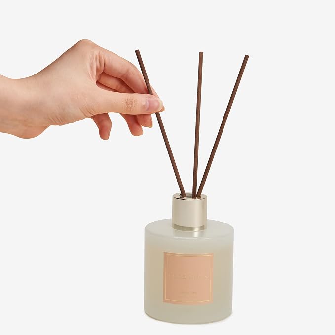 Premium Reed Diffuser Set with Preserved Baby's Breath & Cotton Stick Coconut - Image 3