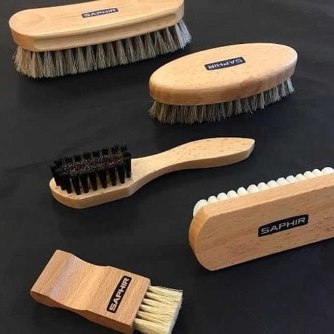 SAPHIR Oval Horsehair Brush - Image 6