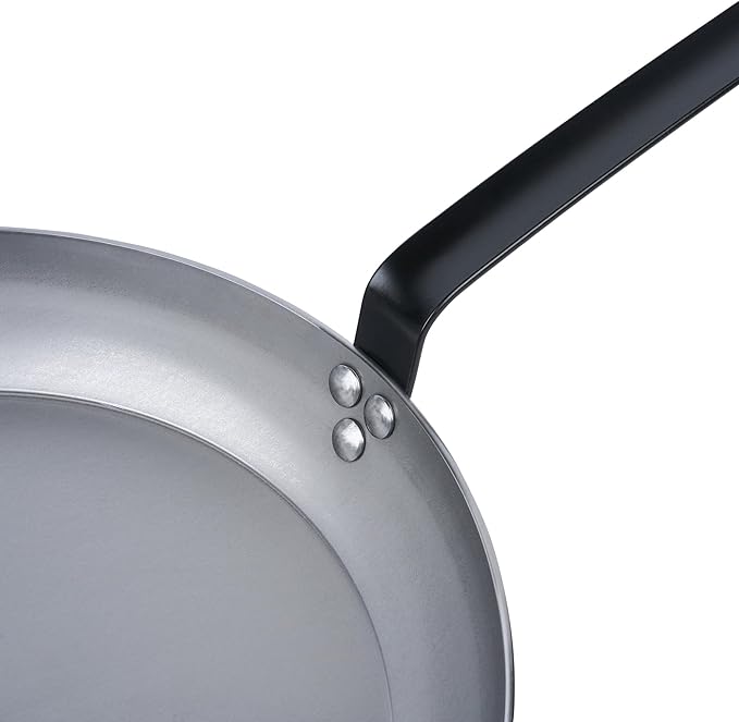 Restaurantware Fry Pan 1 Pack of 11.8 Inches Carbon Steel Non-Stick Searing Pan With Ergonomic Handle Silver For Sauteing and Omelets