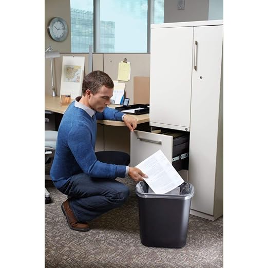 Rubbermaid Commercial Products Wastebasket/Trash Can, 7-Gallon/28-Quart - Image 6