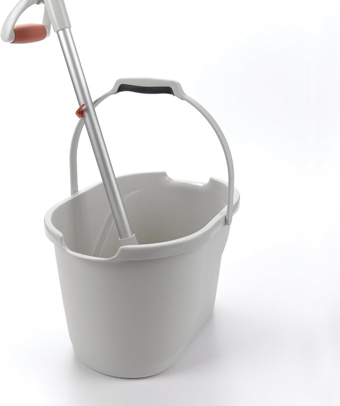 OXO Good Grips Angled Measuring Mop Bucket - Image 2