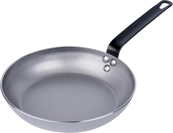 Restaurantware Fry Pan 1 Pack of 9.4 Inches Carbon Steel Non-Stick Searing Pan With Ergonomic Handle Silver For Sauteing and Omelets
