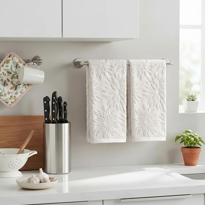 Artoid Mode 2 Pcs White 3D Dahlia Floral Jacquard Hand Towels - Image 3