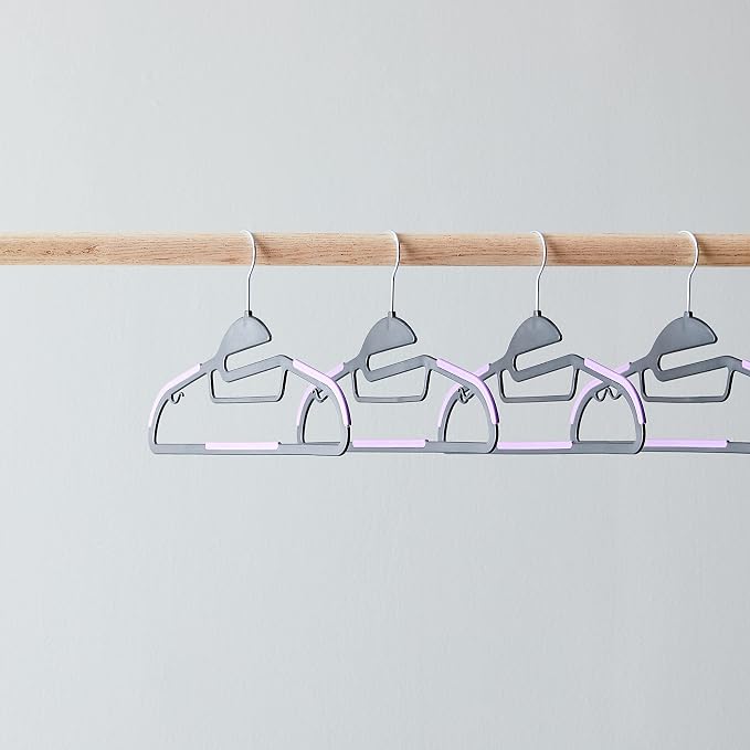 Amazon Basics Space Saving Non-Slip Rubber Coated Plastic Hangers - Image 6