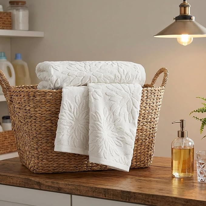 Artoid Mode 1 Pc White 3D Dahlia Floral Jacquard Hand Towels - Image 5
