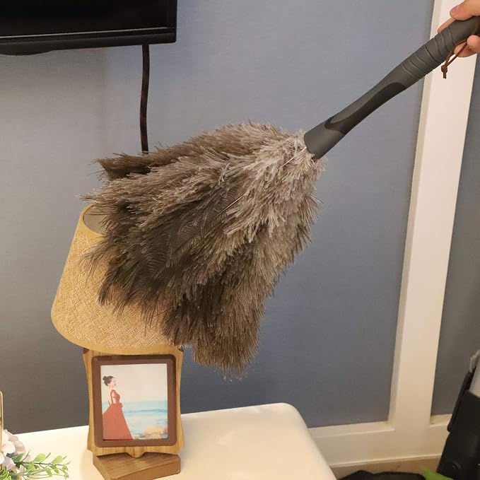 Midoneat Gray Ostrich Feather Duster - Image 3
