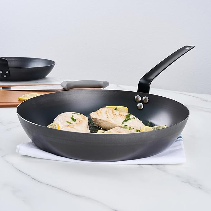 Restaurantware-Met Lux 13 Inch Fry Pans, 6 Lightweight Frying Pans - Induction-Ready, Triple-Riveted, Black Carbon Steel Cooking Skillets, Durable, For Searing, Sauteing, And Browning Food