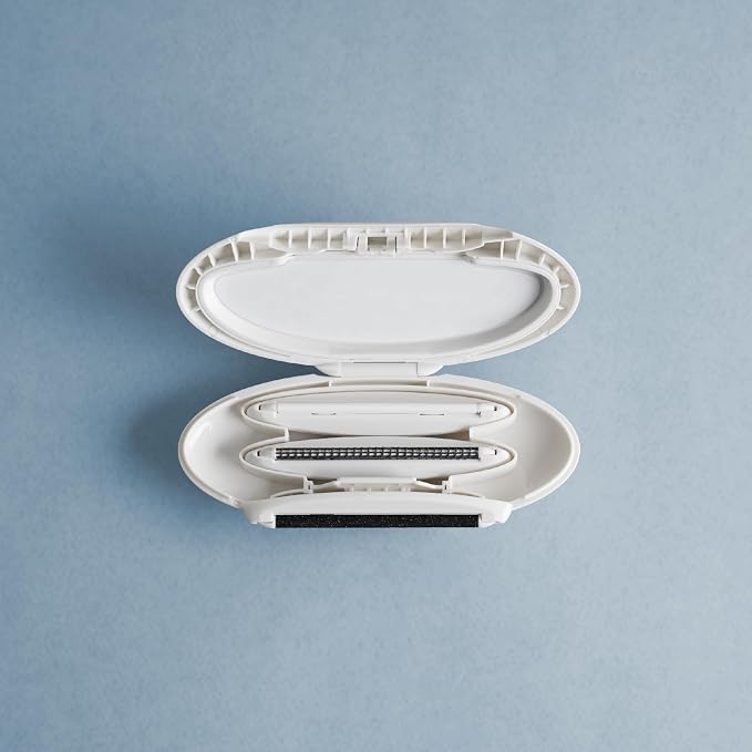 GLEENER Compact Fabric Shaver & Lint Brush | Battery-Free Ultimate Travel - Image 9