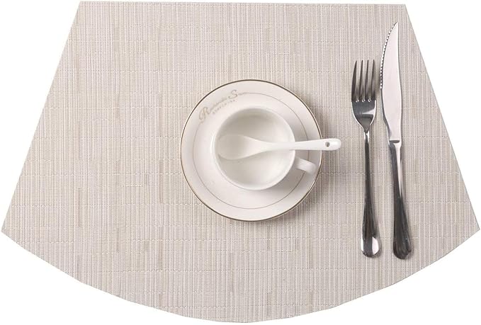 SHACOS Small Round Table Placemats Set of 5 Wedge Shaped Place Mat with Centerpiece Round Mat Heat Resistant Table Mats Washable (5, Beige)