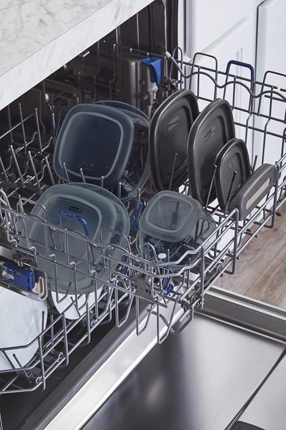 Rubbermaid EasyFindLids Food Storage Containers - Image 5