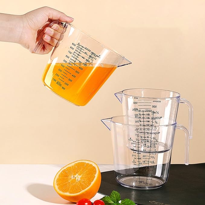 Mobestech Plastic Measuring Cup 600ml Liquid Measuring Container with Scale for Kitchen and Hairdressing Use