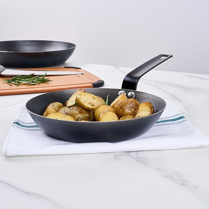 Restaurantware-Met Lux 9 Inch Fry Pans, 6 Lightweight Frying Pans - Induction-Ready, Triple-Riveted, Black Carbon Steel Cooking Skillets, Durable, For Searing, Sauteing, And Browning Food