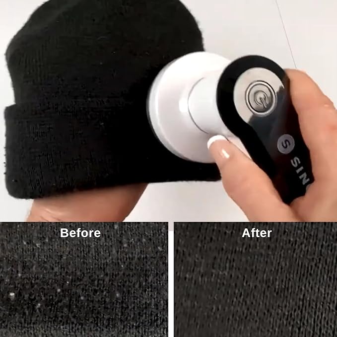SINGER® Compact & Portable Fabric Shaver and Lint Remover | Battery operated - Image 3
