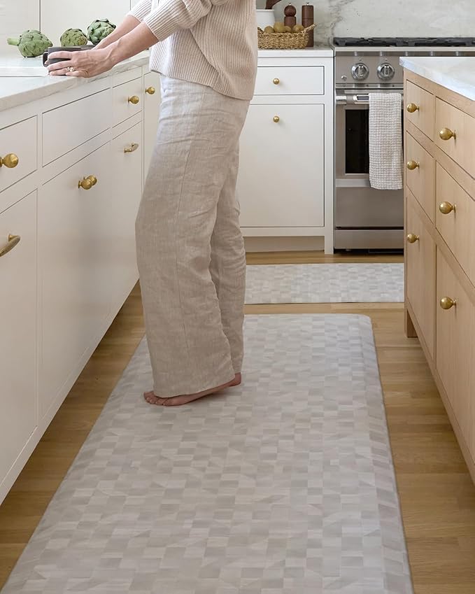 House of Noa Nama Standing Mat – Anti-Fatigue Cushioned Kitchen Mats for Floor | Ergonomic Bounce-Back Foam Kitchen Mats | Anti-Fatigue Mats for Kitchen & Standing | Georgia Clay | 30"x72"