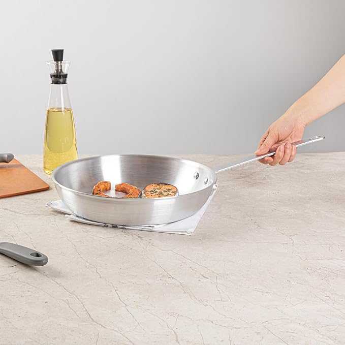 Restaurantware-Met Lux 12 Inch Fry Pan, 1 Durable Frying Pan - Satin Finish, Triple-Riveted, Silver Aluminum Cooking Skillet, For Searing, Sautéing, And Browning Food