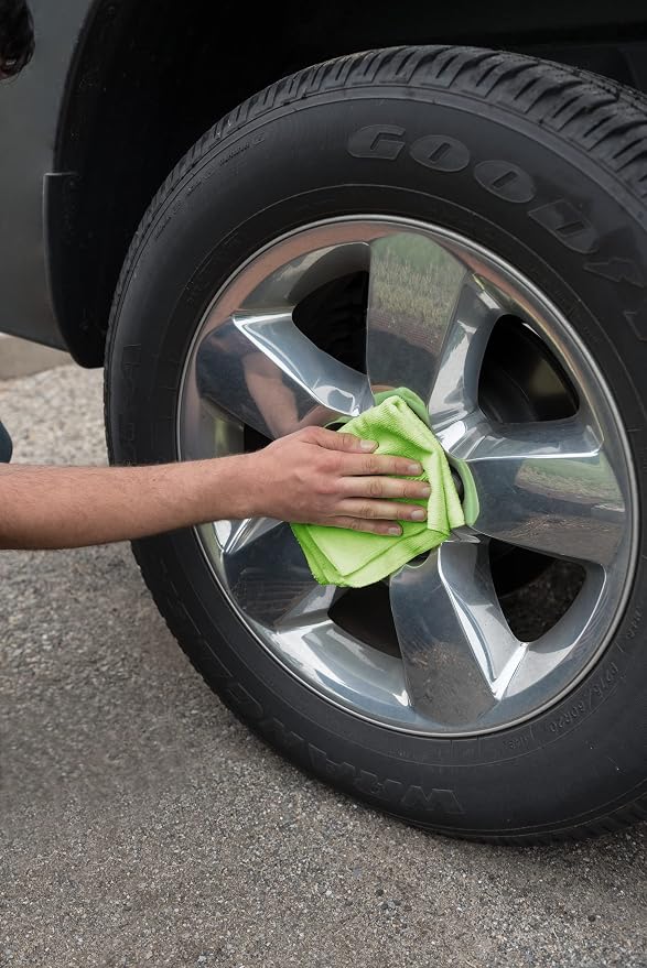Quickie Cleaning 32-Pack Microfiber Cleaning Cloth 14"x14" inch Green - Image 5