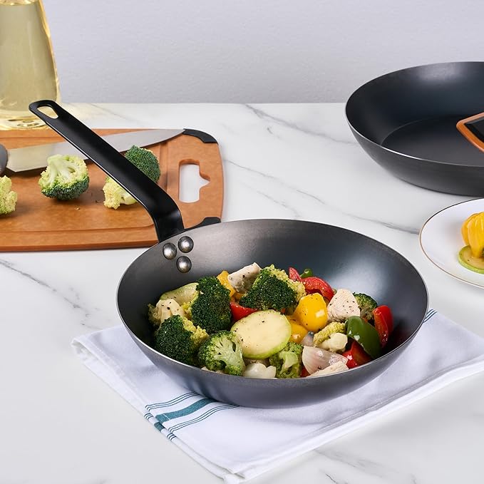 Restaurantware-Met Lux 10 Inch Fry Pan, 1 Lightweight Frying Pan - Induction-Ready, Triple-Riveted, Black Carbon Steel Cooking Skillet, Durable, For Searing, Sauteing, And Browning Food