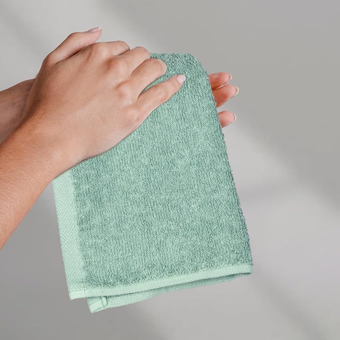 Amazon Basics Highly Absorbent, Fast Drying 100% Cotton Washcloths - Image 6