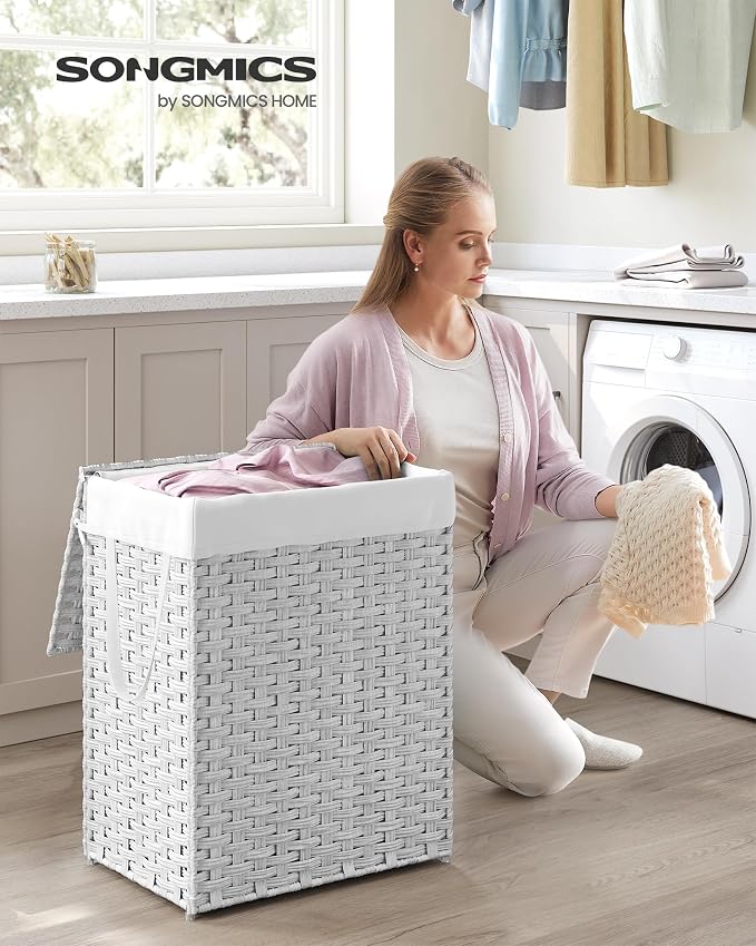 SONGMICS Laundry Hamper with Lid, 23.8 Gal Synthetic Rattan - Image 2