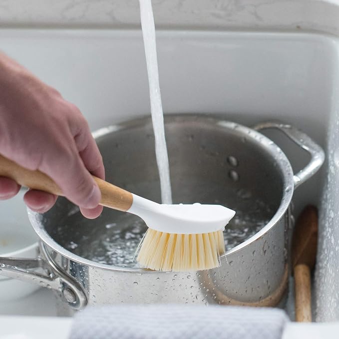 Full Circle Daily Dish Brush, Bamboo Grip & Strong Bristles - Image 8