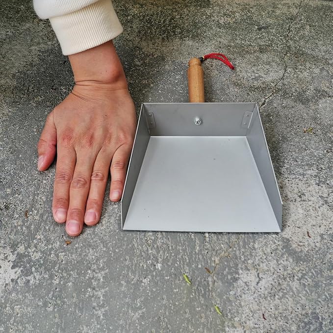 Mini Metal Dustpan and Brush Set - Image 4