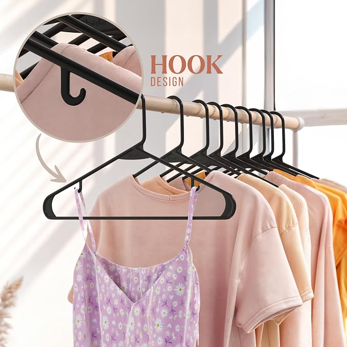 Plastic Hangers 20 Pack Black - Image 5