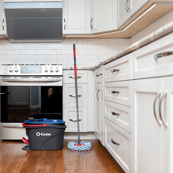 O-Cedar RinseClean Spin Mop & Bucket System + 2 Extra Mop Heads| Clean with Water | Removes 99% of Bacteria Plastic
