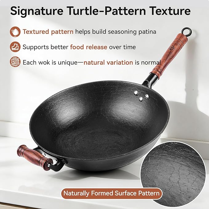 WANGYUANJI 14.2 Inch Cast Iron Wok with Wooden Lid & Handle, Flat Bottom Stir Fry Wok Pan, Turtle-Pattern Textured Uncoated Large Wok Skillet for Induction, Gas & Electric (Seasoning Required)