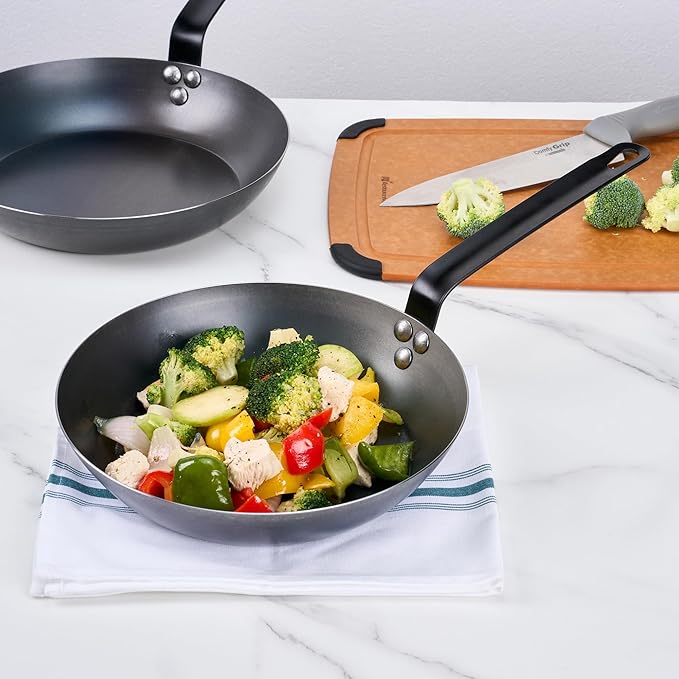 Restaurantware-Met Lux 10 Inch Fry Pans, 6 Lightweight Frying Pans - Induction-Ready, Triple-Riveted, Black Carbon Steel Cooking Skillets, Durable, For Searing, Sauteing, And Browning Food