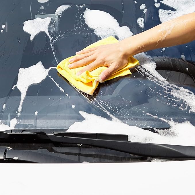 Amazon Basics Microfiber Cleaning Cloths, Ultra Absorbent, Scratch-Free - Image 5