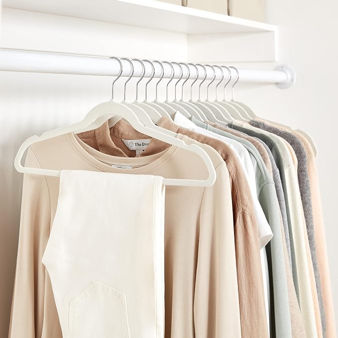 Amazon Basics Slim Velvet Non-Slip Space Saving Suit Clothes Hangers, Closet - Image 9