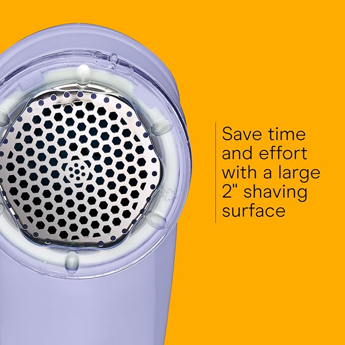 Conair Fabric Shaver and Lint Remover, Battery Operated Portable Fabric Shaver - Image 3