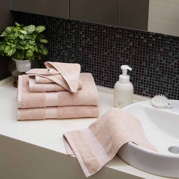 Amazon Basics Fade-Resistant 100% Cotton Bath, Hand and Washcloth Towel Set - Image 7