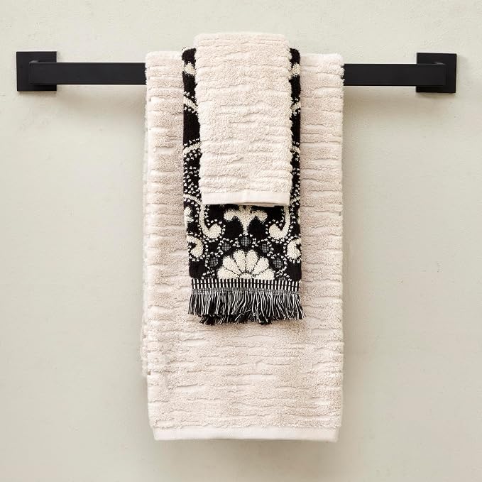 SKL Home CloudSoft/Amherst Medallion Bath Towel Set-6pc, Oatmeal/Black | 2 Bath - Image 3