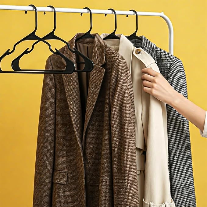 Utopia Home Plastic Hangers 20 Pack – Space Saving Clothes Hanger Black | - Image 8