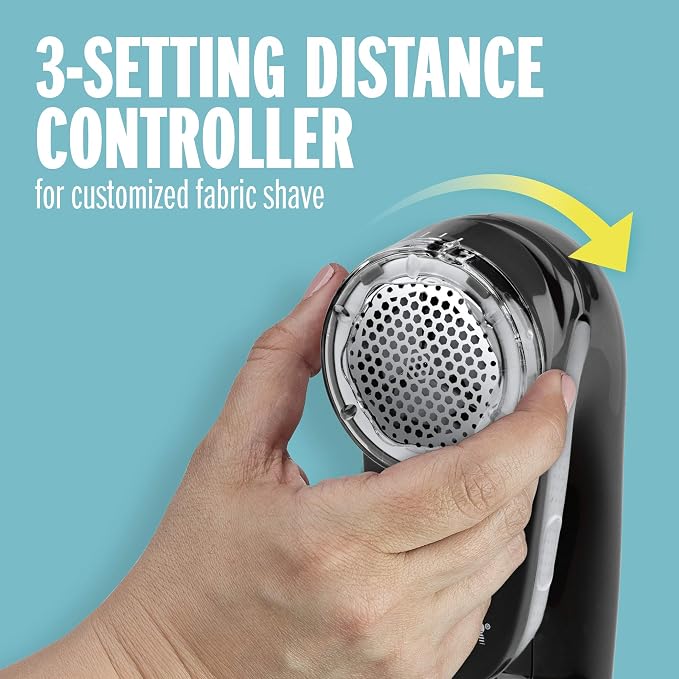 Conair Fabric Shaver and Lint Remover, Rechargeable Portable Fabric Shaver - Image 4