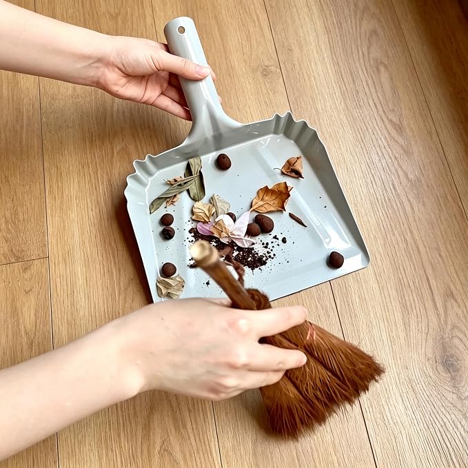 Small Metal Dust Pan and Brush for Fireplace - Image 6