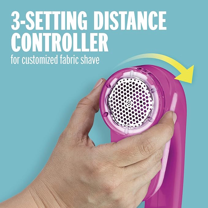 Conair Fabric Shaver and Lint Remover, Battery Operated Portable Fabric Shaver - Image 3